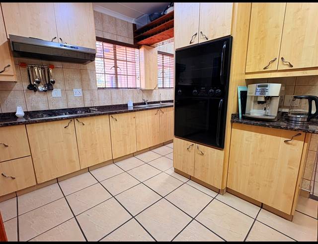 3 BEDROOM HOUSE FOR SALE IN SASOLBURG EXT 4